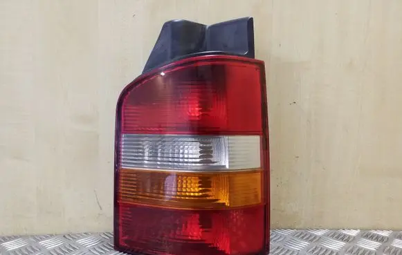 Volkswagen Transporter - Caravelle T5 Rear/tail lights 7H0945096G