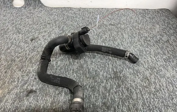 Mercedes-Benz CLA C118 X118 Water pump 