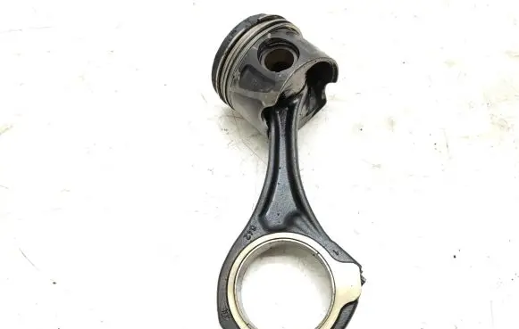Mercedes-Benz S W221 Piston with connecting rod 6423047 8340F