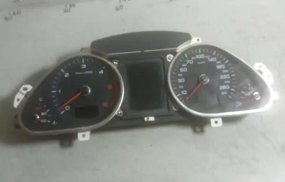 Audi A6 S6 C6 4F Speedometer (instrument cluster) 5550022002