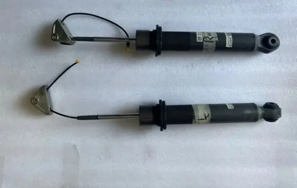 Porsche 918 Front shock absorber/damper