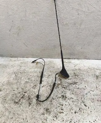 Toyota Prius (XW20) Radio antenna 