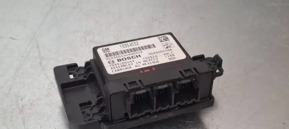 Opel Insignia A Parking PDC control unit/module 13354532