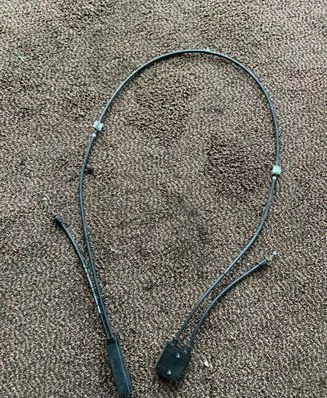 BMW 2 F46 Engine bonnet/hood lock release cable 7300571