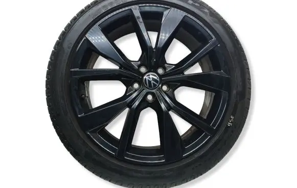 Volkswagen Taigo R18 alloy rim 2G7601025C