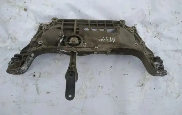 Volkswagen PASSAT B6 Front subframe