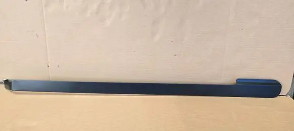 Opel Vivaro Sliding door rail trim 809E98E6