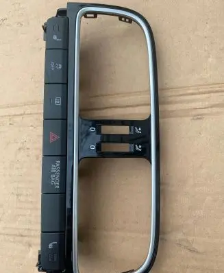 Volkswagen Polo V 6R Dash center air vent grill 301935V