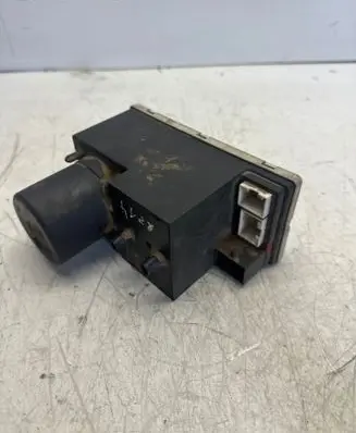 Audi A4 S4 B5 8D Central locking vacuum pump 8L0862257L