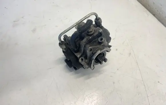 Toyota RAV 4 (XA30) Fuel injection high pressure pump 221000R020
