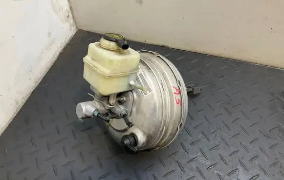 BMW 5 GT F07 Brake booster 296786685023 00132949106144