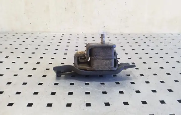 Subaru Legacy Engine mount bracket 41022FA000