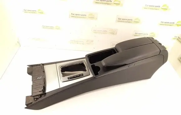 Mercedes-Benz C W204 Armrest 2046800150 2046801350