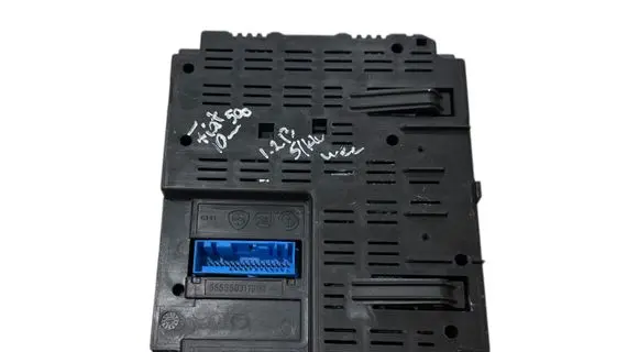 Fiat 500 Comfort/convenience module 55555031190 51873547 F4PNQ2M40