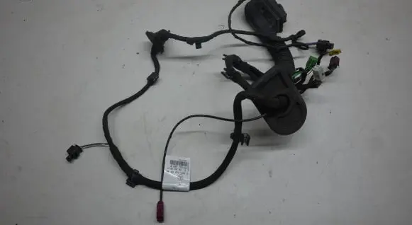 Mercedes-Benz C W205 Front door wiring loom A2055408940