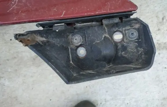 Volvo V50 Front bumper mounting bracket