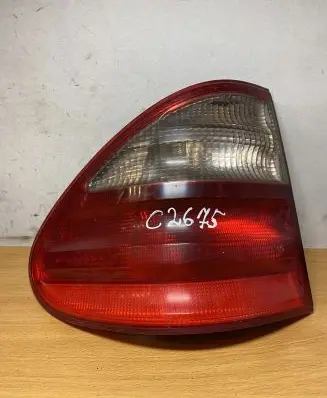 Mercedes-Benz E W210 Rear/tail lights A2108205364 C2675