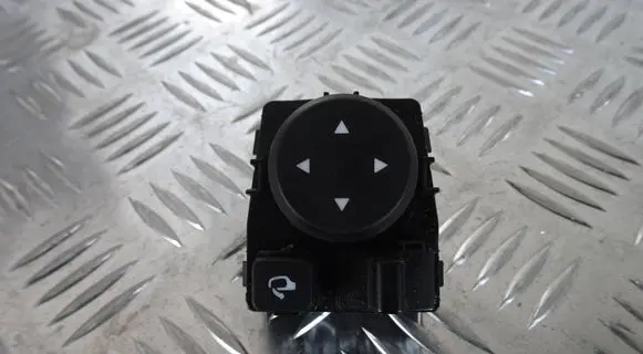 KIA Sportage Wing mirror switch 93530-R2200