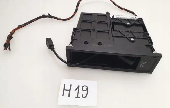 Volkswagen Tiguan Head unit multimedia control 5N0035344B