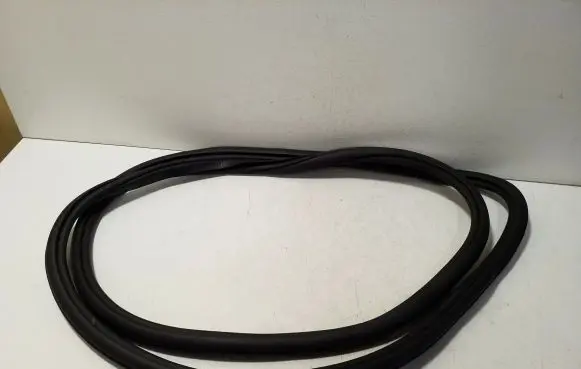 Audi e-tron Front door rubber seal 4KE831721