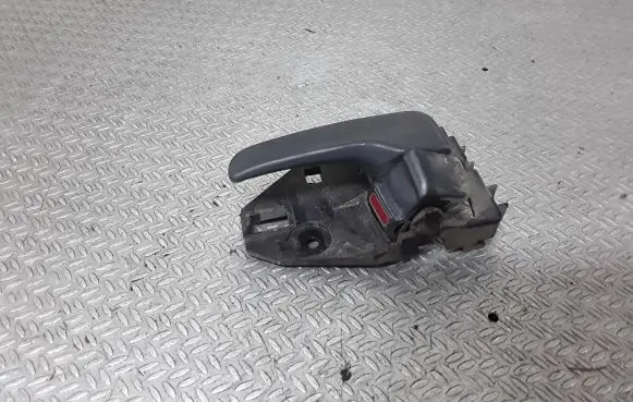 Mitsubishi Outlander Front door interior handle
