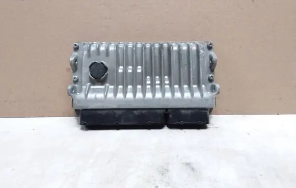 Toyota Yaris Engine control unit/module 896610DF30