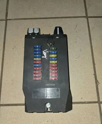 Mercedes-Benz Sprinter W901 W902 W903 W904 Fuse module A9015400150 0473501 22022010