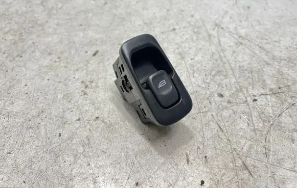Volvo S80 Electric window control switch 9476695