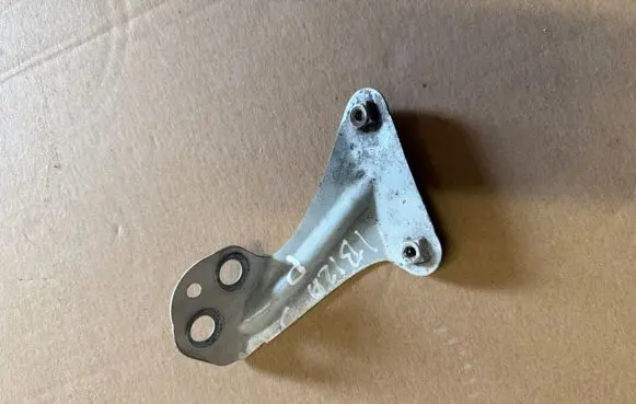 Seat Ibiza V (KJ) Fender mounting bracket 6F0821168