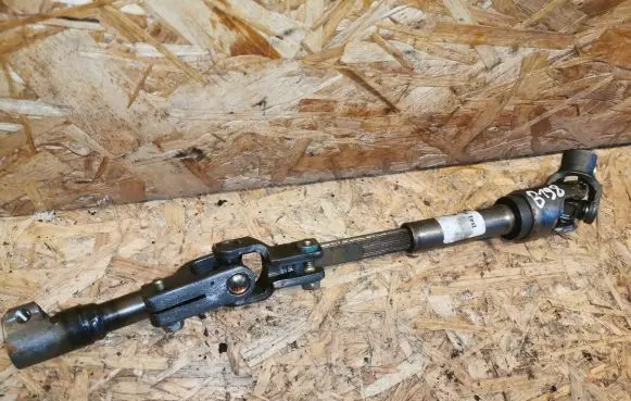 Toyota Corolla Verso AR10 Steering column universal joint 090306 0101