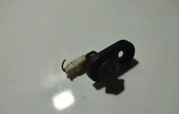 Toyota Yaris Front door sensor 