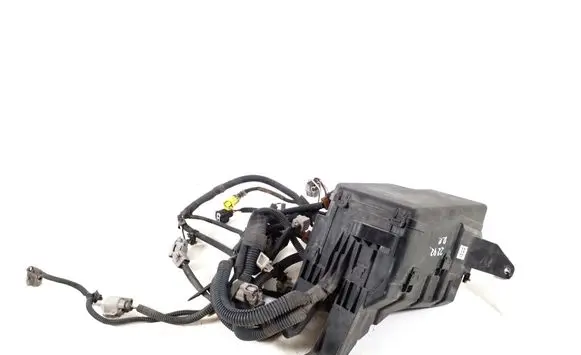 Toyota RAV 4 (XA30) Fuse module 82742-42030