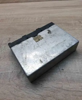 Renault Safrane Engine control unit/module ECU 