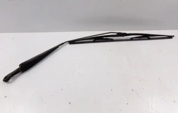 Renault Megane I Front wiper blade arm 7700413089C