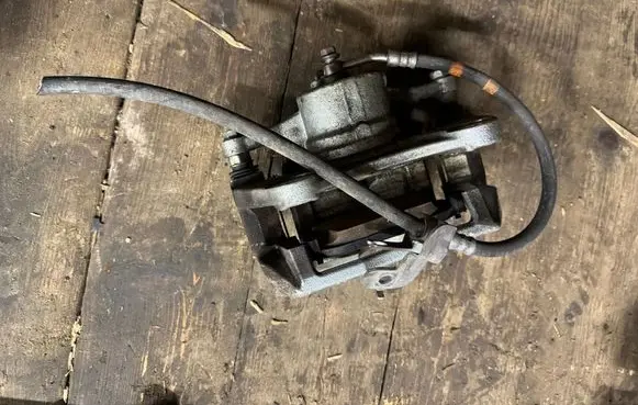 Hyundai Ioniq 5 Front brake caliper 18R