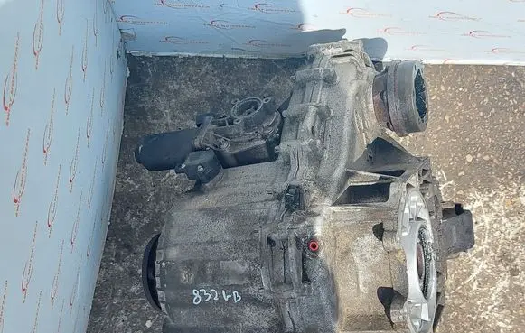 Land Rover Discovery Gearbox transfer box case IAB500242