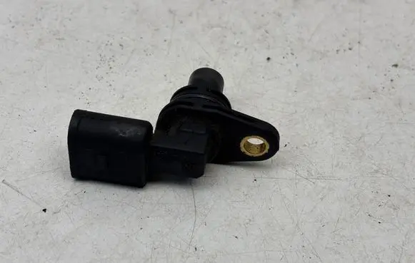Audi A2 Camshaft position sensor 036907601A