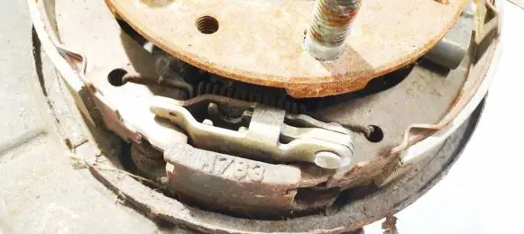 Mazda Xedos 9 Handbrake/parking brake pads 