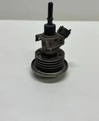 Hyundai Santa Fe AdBlue injector 296304A800 31190129 04440210411