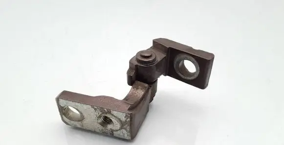 Volkswagen Touran II Front door upper hinge 