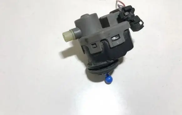 Nissan Qashqai Headlight level adjustment motor 7700420737 26056au300