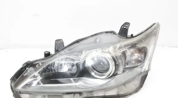 Lexus CT 200H Headlight/headlamp