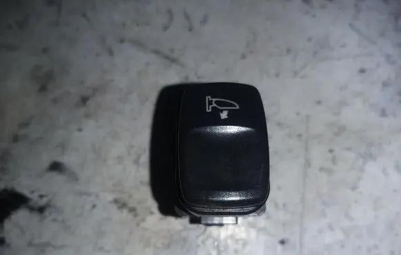 Volvo XC90 Wing mirror switch 8691512