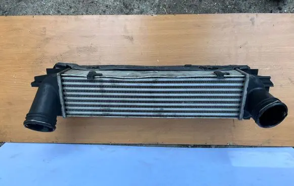 BMW 3 E92 E93 Intercooler radiator 7540035 3278876