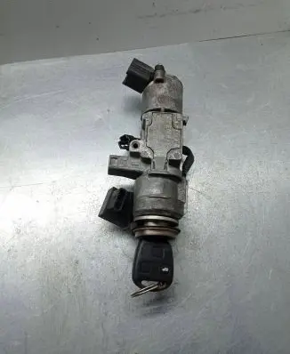 Toyota Avensis T250 Ignition lock 450200504