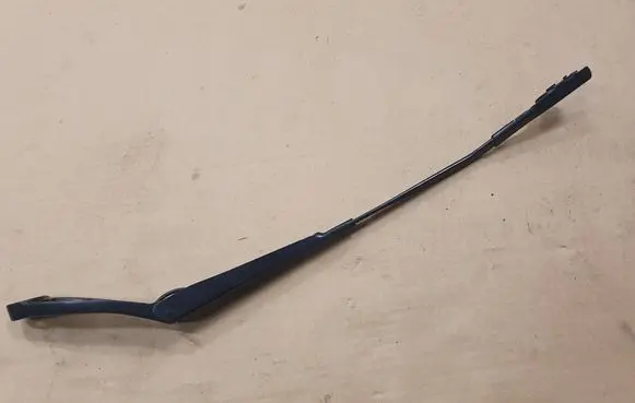 Audi A3 S3 8V Front wiper blade arm 8V1955407B