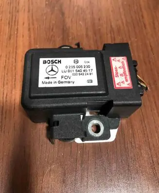 Mercedes-Benz E W210 ESP acceleration yaw rate sensor LU0015404517 0265005230 Q04