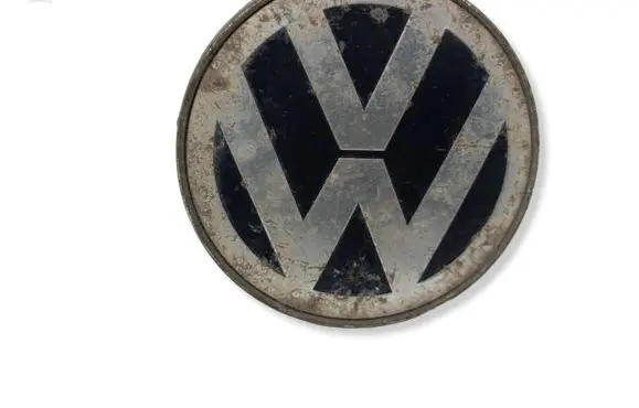 Volkswagen Golf IV Original wheel cap C030A