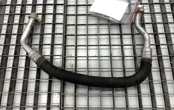 Renault Kangoo II Air conditioning (A/C) pipe/hose 924601023R
