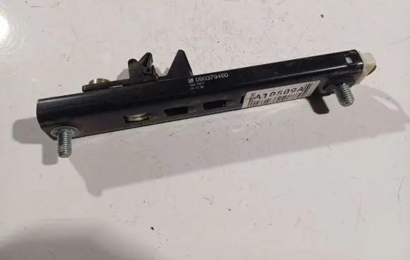 Opel Omega B1 Seat belt adjustment rail 090379460